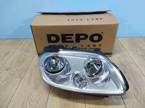Фара передняя правая VW Caddy 2004-2010 фара передня права кади каді 1647338421 фото