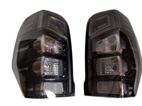 Комплект задних фонарей для Mitsubishi L200 2018&ndash;2023 LED лента, затемненные 3003826492 фото
