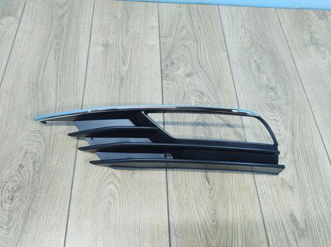 Решітка бампера AUDI A3 12-16 ліва з отвором + хром. молдинг sdn (FPS). 8V5807681A9B9 USA Америка 1647338423 фото