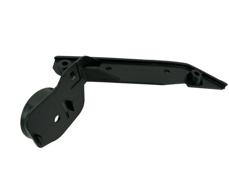 Кронштейн переднего бампера правый для BMW E90 E91 2004-2012 2611772566 фото
