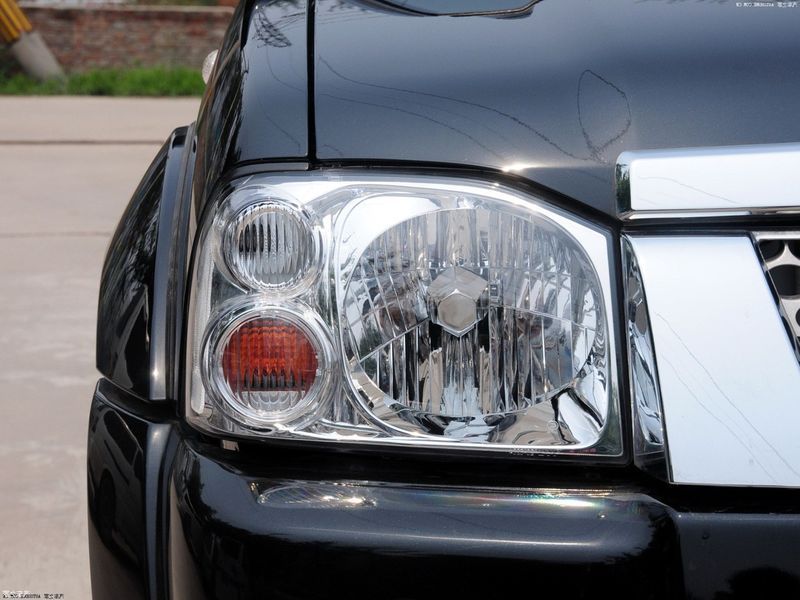 Стекло фары для Nissan Paladin 2004-2015 правое 2567888787 фото