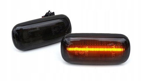 Боковые повторители поворотов LED динамичные Audi A3 A4 A6 A8 2435384841 фото